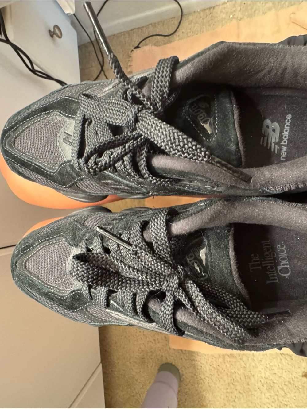 All-Black Women’s Athletic Sneakers with ABZORB Cushioning - Picture 3 of 4